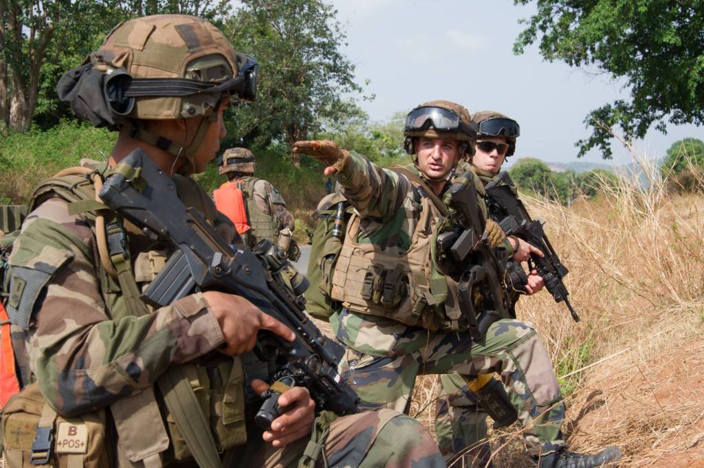 1397660_661951577183904_1471810856_o