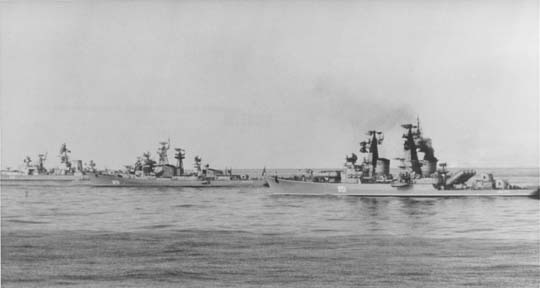 Tres buques soviéticos en el Mediterráneo en 1973.