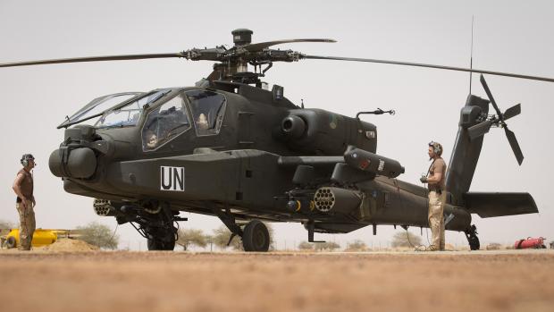 Helicóptero Apache holandés en Gao (Mali)