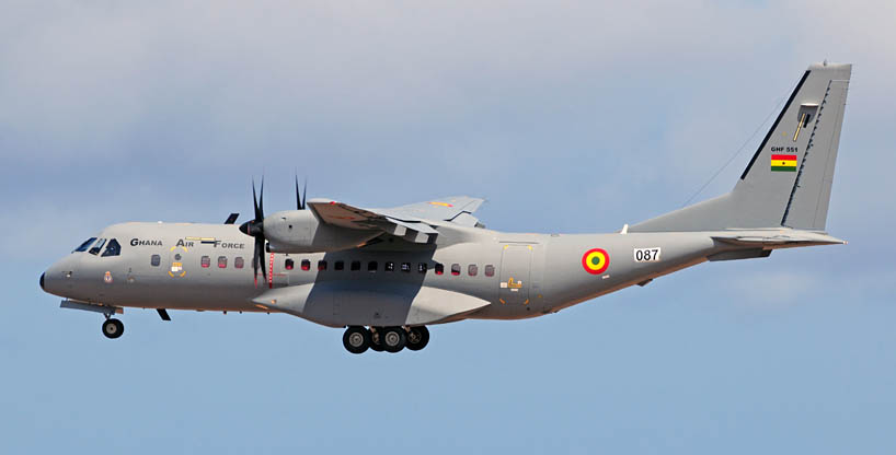 La fuerza aérea de Ghana firma contratos de&nbsp;compra