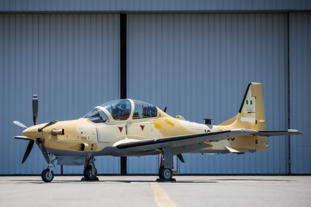 Presentado el primer A-29 Super Tucano para Nigeria